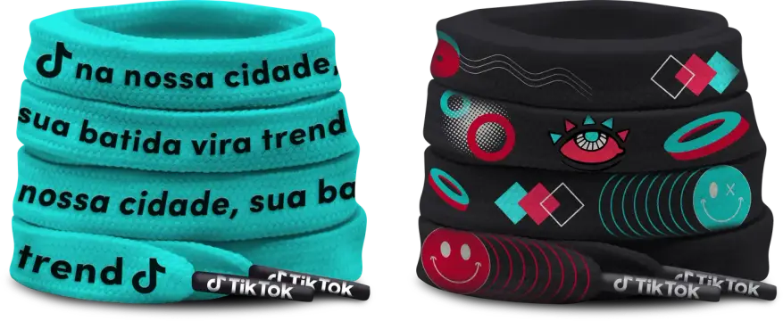 Brindes para a audiência geral: cadarço e bandana